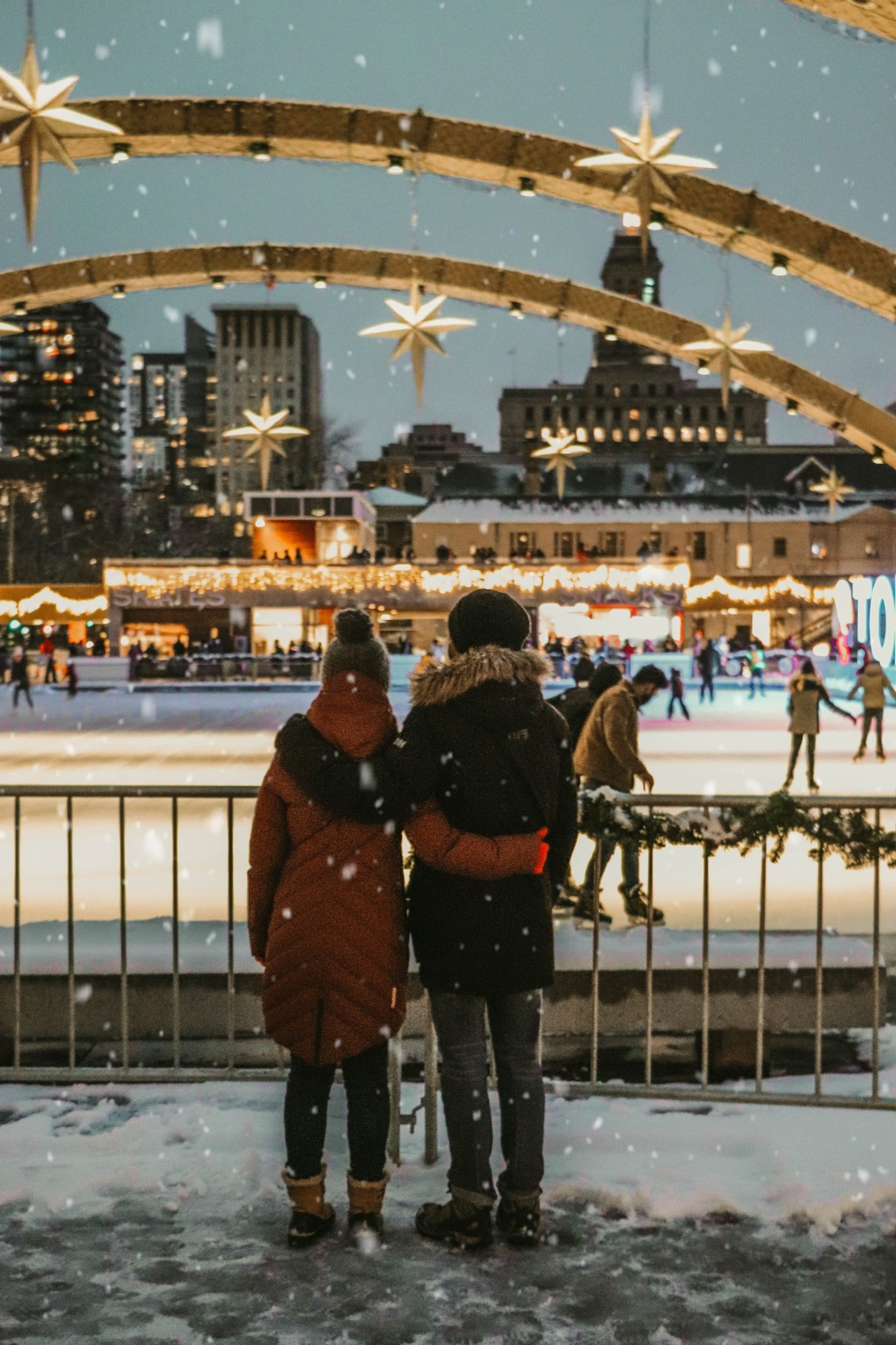 5 Best Ice Rinks For The Holiday Season In Orange County